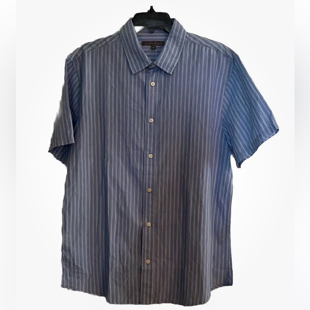 NWT Men’s Slate & Stone Blue/White Striped Short Sleeve Button Down Size M